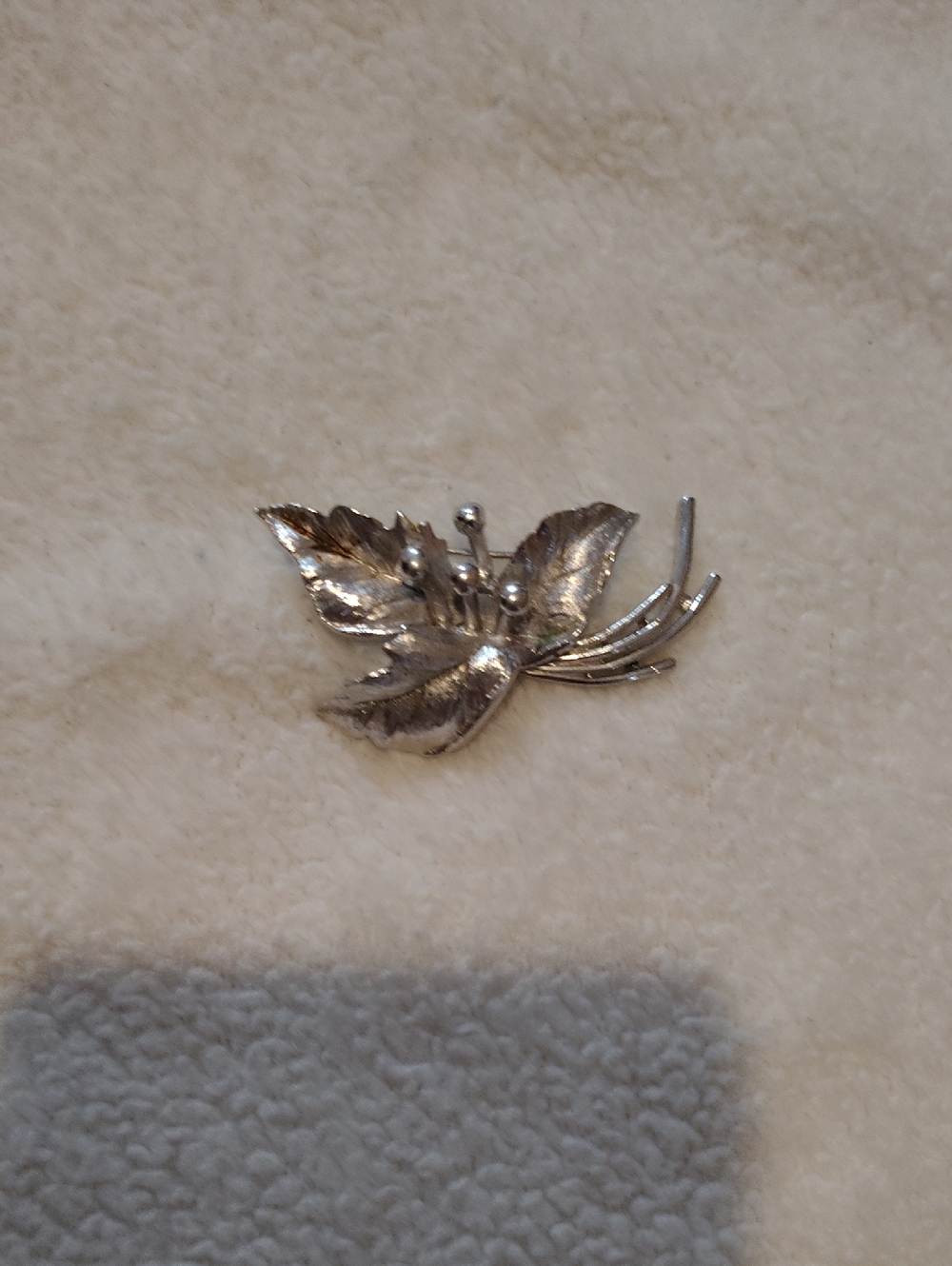 Silver Leaf Floral Brooch - Elegant Women’s Accessory